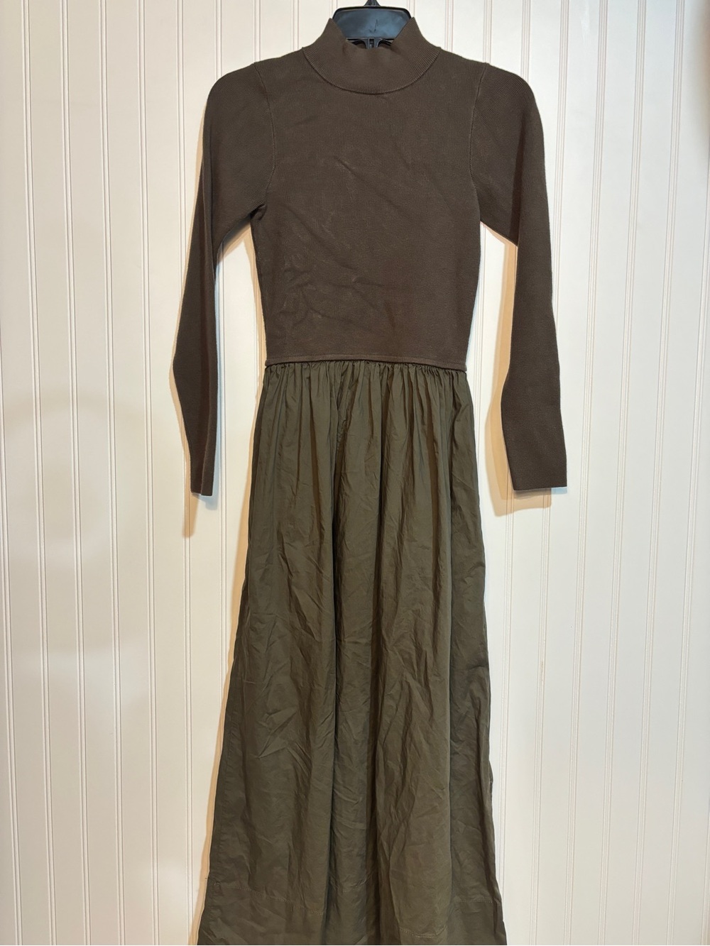 Marie Oliver Olive Green Long Sleeve Midi Dress - Picture 3 of 5